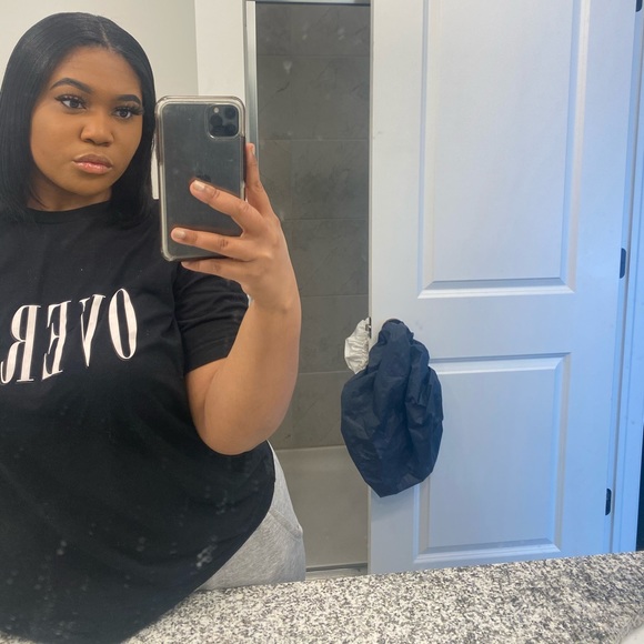 Meet Your Posher - Picture 5 of 7